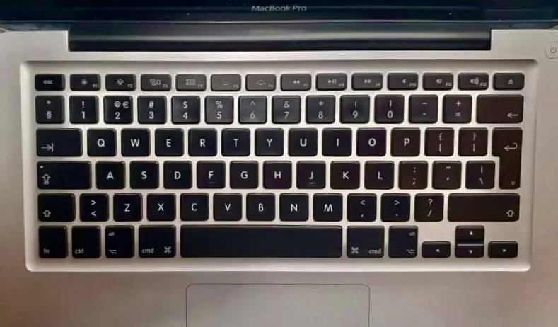wymiana klawiatury macbook